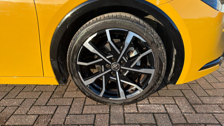 Toyota Prius 2.0 PHEV Excel 5dr CVT Hatchback